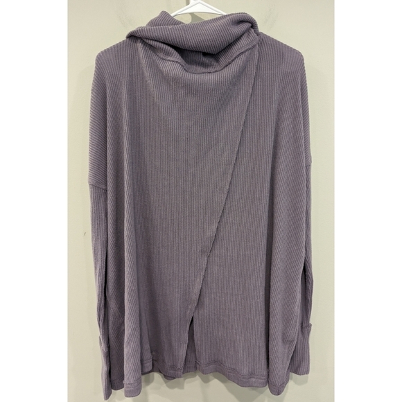 🆕 Free People Juicy Long Sleeve Cowl Neck Shirt in Purple Size Small - Picture 2 of 10